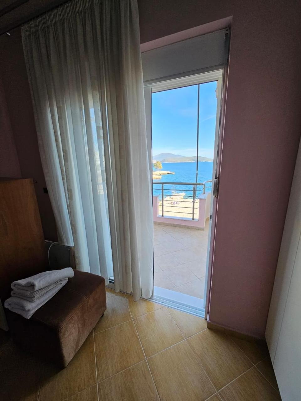 Leon Sea View Apartment Saranda Kültér fotó