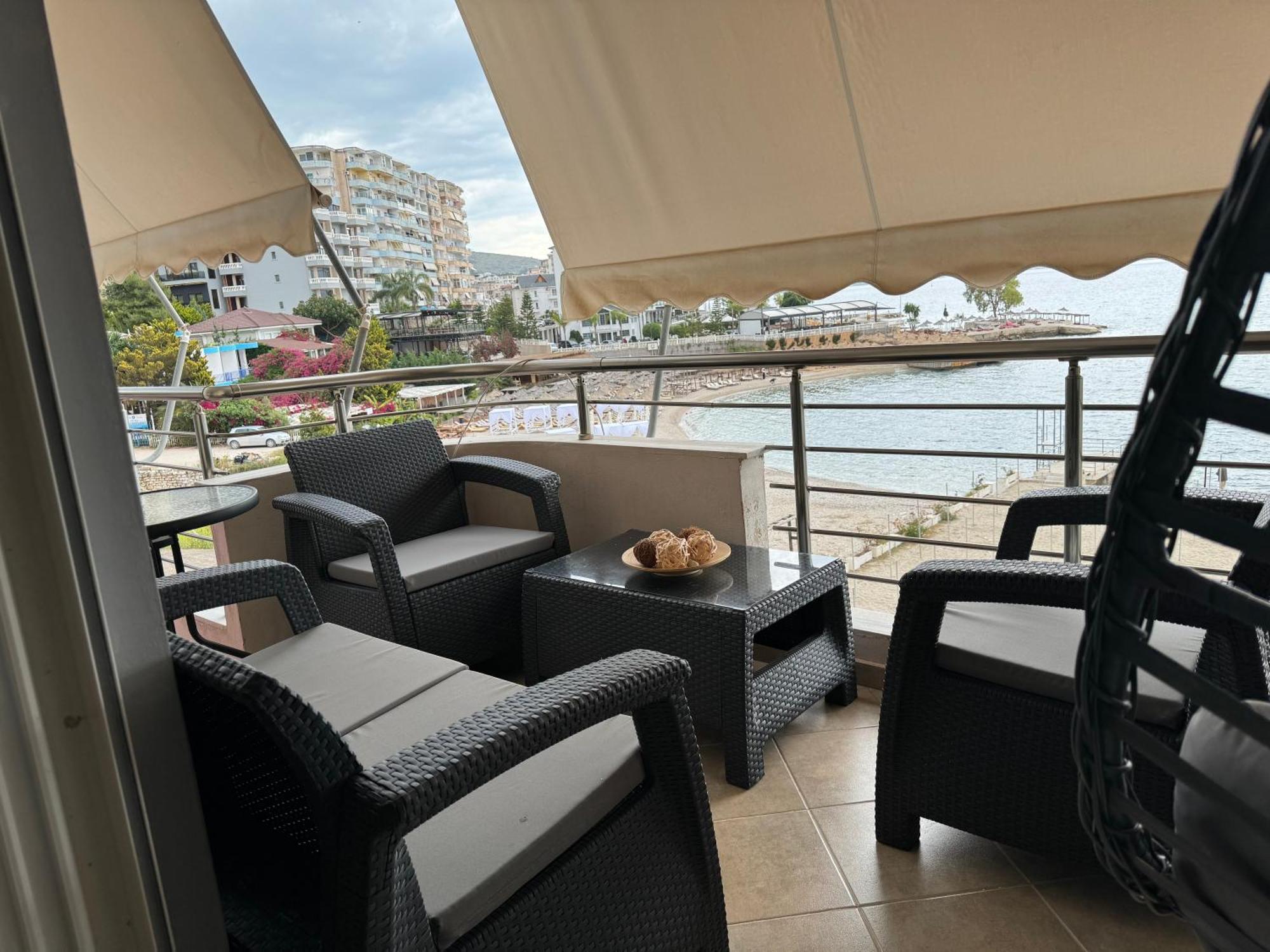 Leon Sea View Apartment Saranda Kültér fotó